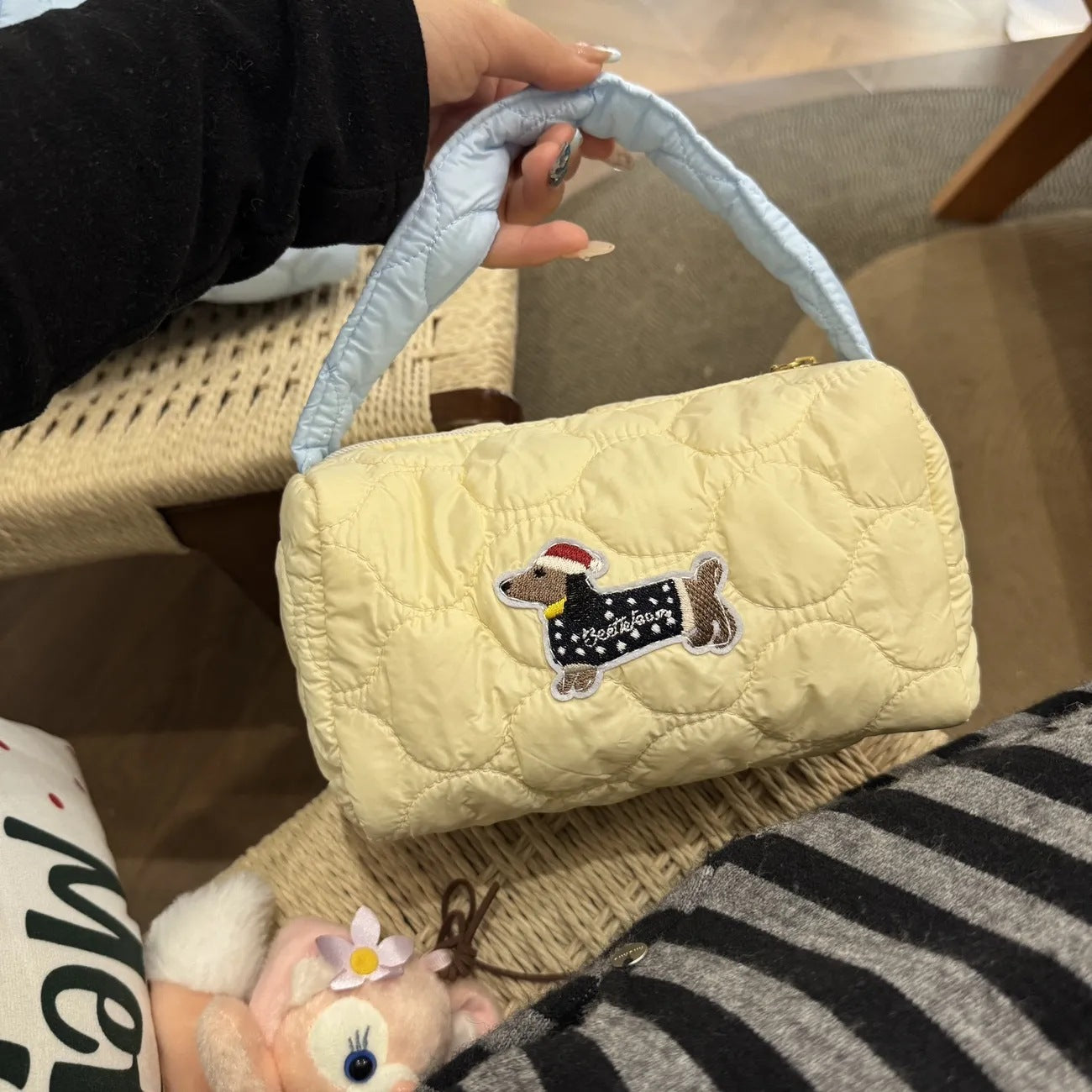 Cute Puppy Embroidered Quilted Handbag Zipper Closure Daily Portable Fashion Wash Bag