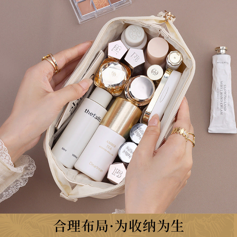 Elegant PU Waterproof Makeup Bag with Lettering Design, Large Capacity Travel Cosmetic Pouch for Women, Urban Minimalist Style