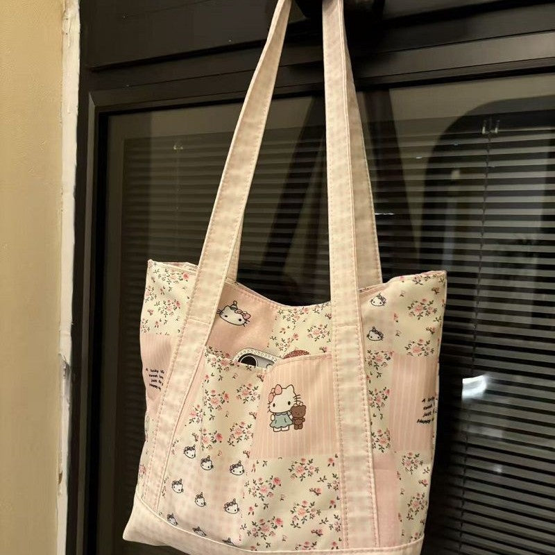 Cute Floral Kitty Patchwork Tote Bag with Zipper Closure and Multiple Inner Pockets for Daily Use