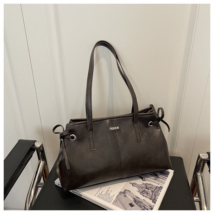 2025 New Fashion Vintage PU Tote Bag with Bear Charm, Large Capacity Shoulder Crossbody Bag for Daily Use