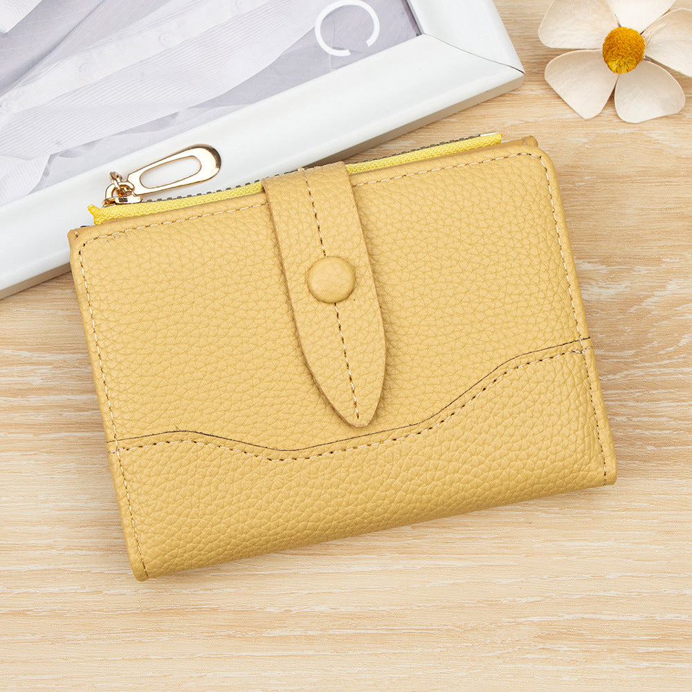 Stylish Compact Women's Wallet with Zipper Coin Pocket and Card Slots, Minimalist Design for Everyday Use