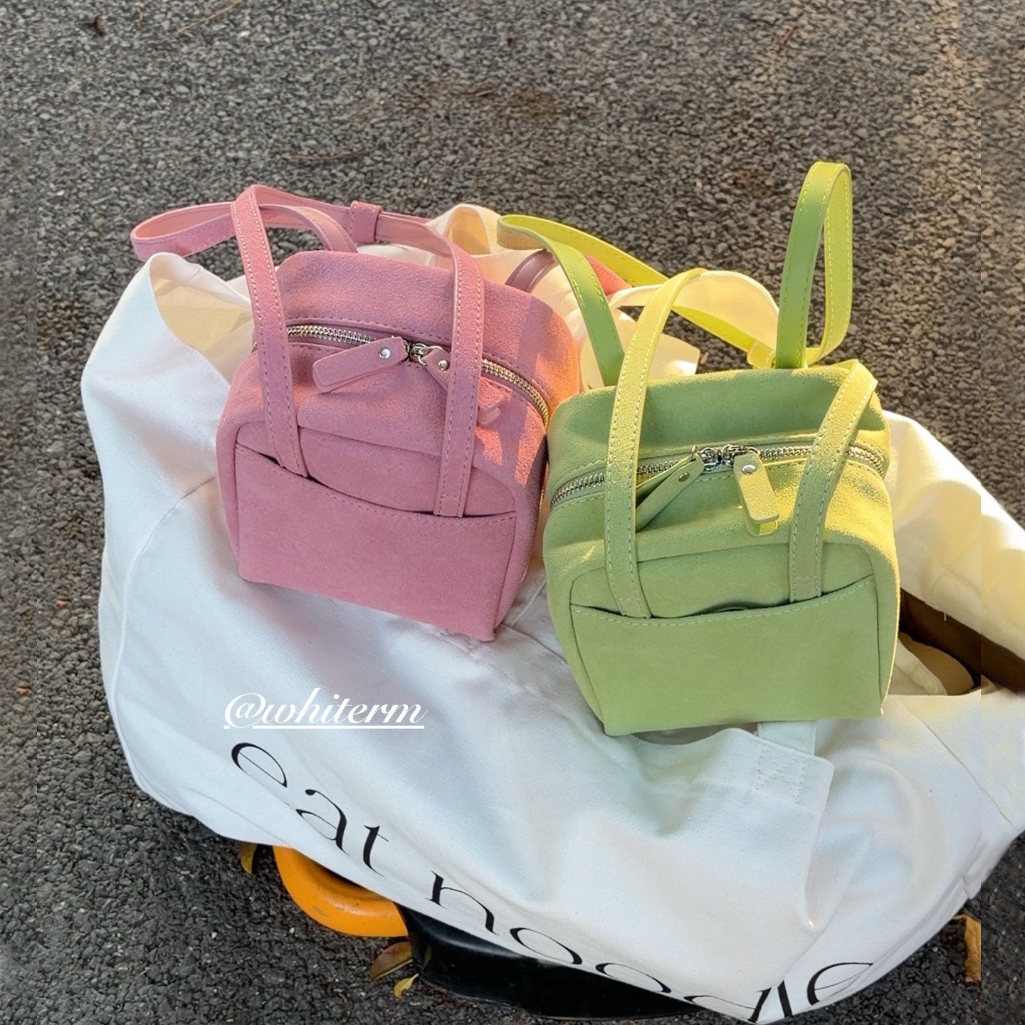 Korean Style Spring New Arrival Minimalist Shoulder Bag Women's Casual Box Shape Crossbody Handbag with Zipper Closure
