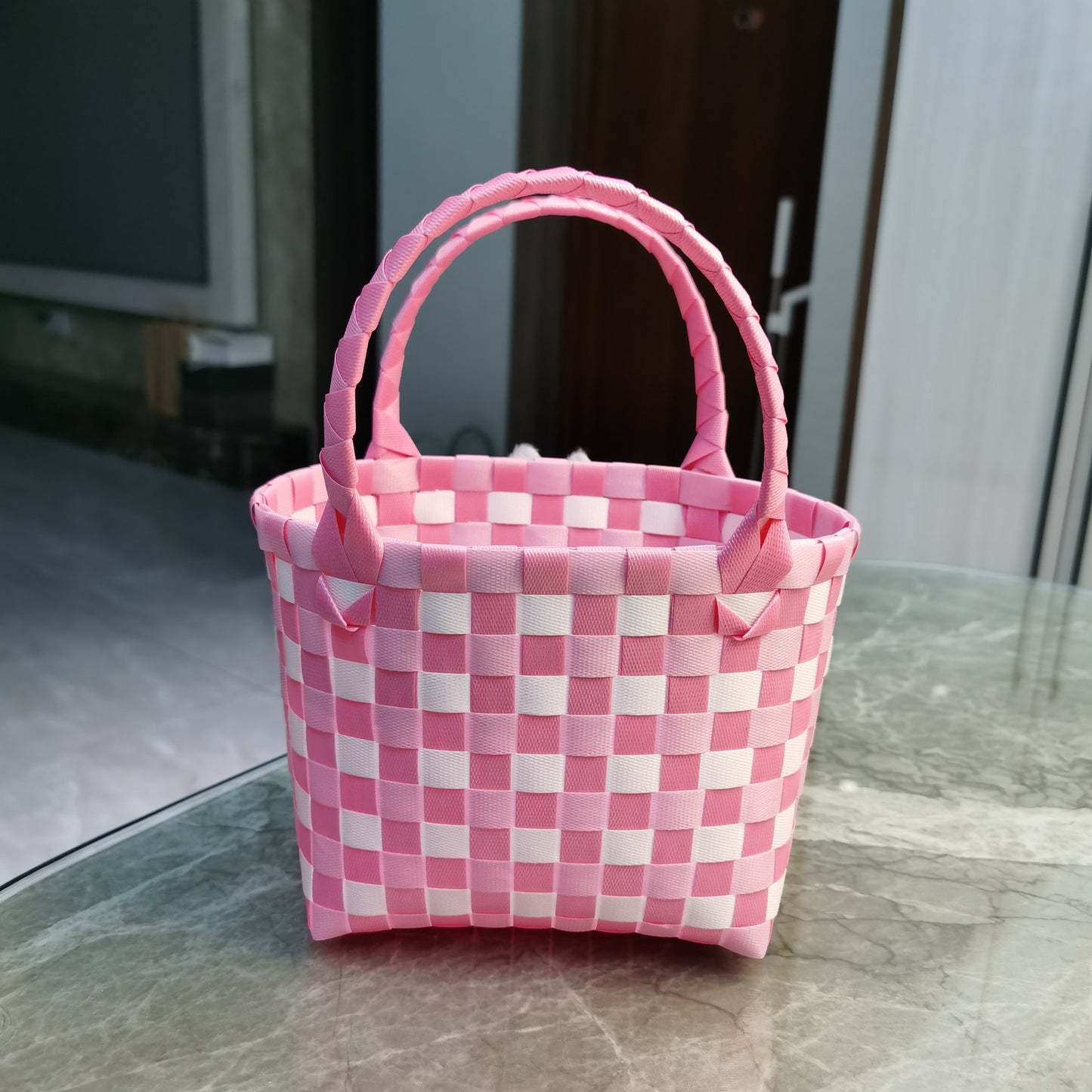 Handwoven Checkerboard Tote Bag for Women, Fashionable Beach & Daily Use, Soft PVC Material with Open Top and Inner Pockets