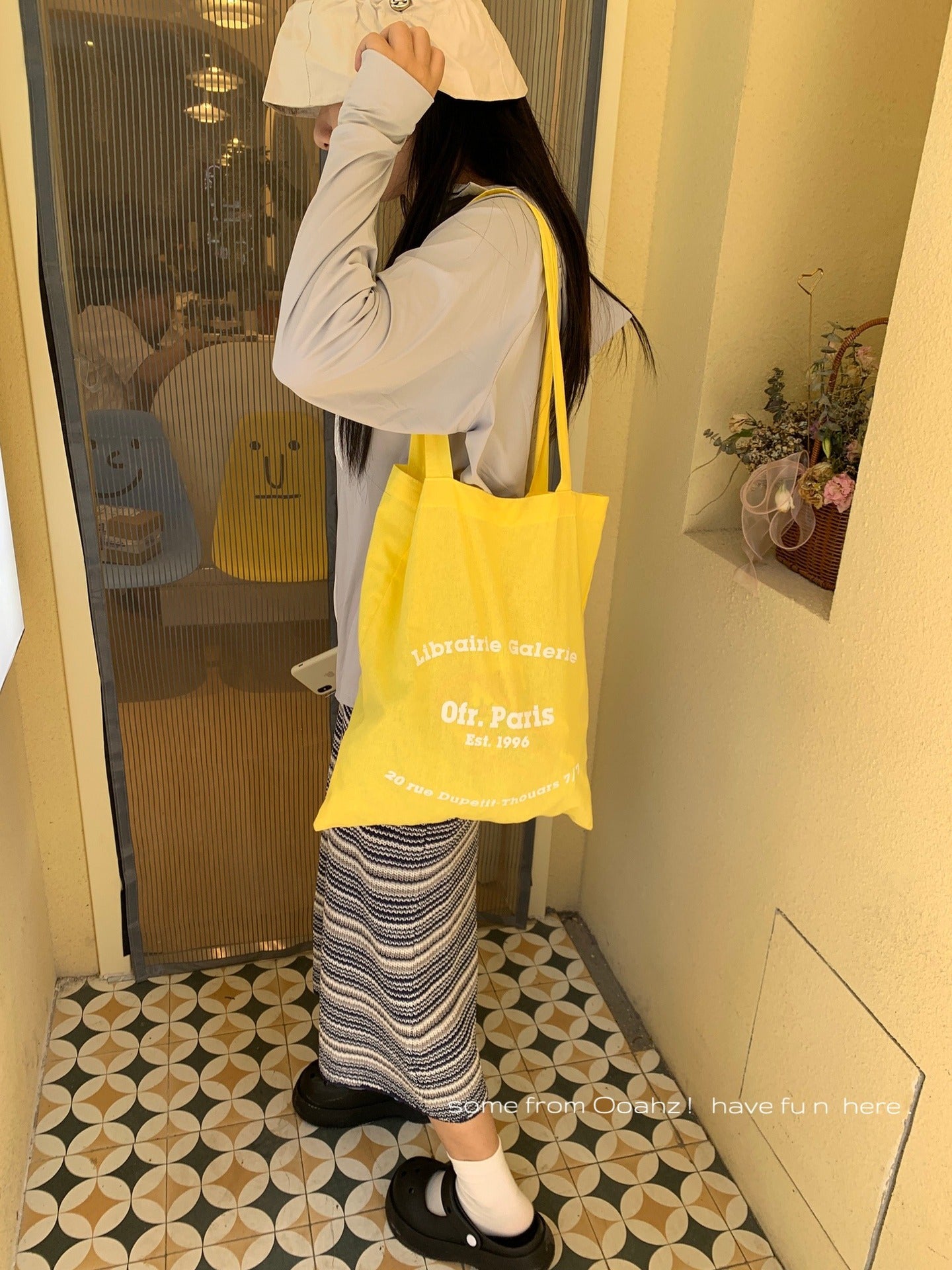 Paris Bookstore Style Letter Tote Bag Simple French Design Everyday Joker Practical Shoulder Bag