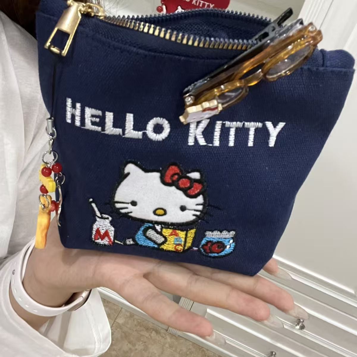 Sanrio Cat Embroidered Canvas Women's Storage Bag with Bones Pendant Zipper Cute Cartoon Design Daily Practical