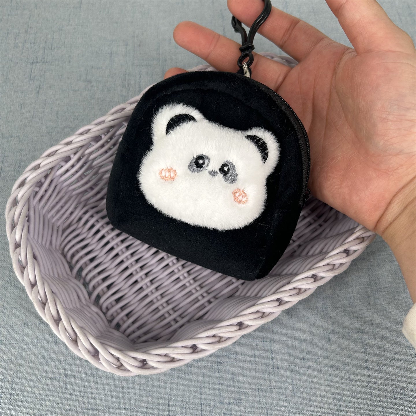 Women's Wallet Cute Plush Animal Face Coin Purse with Zipper Soft and Adorable Mini Storage Bag Daily Carry-on Essential