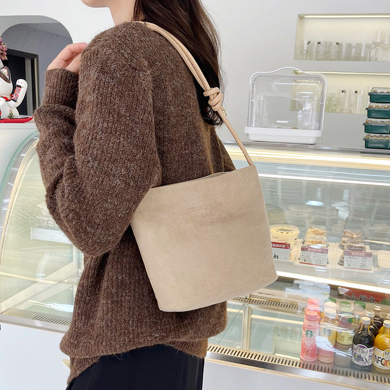 Women's Retro Suede Messenger Bag New Popular Super Popular One-Shoulder Bucket Bag