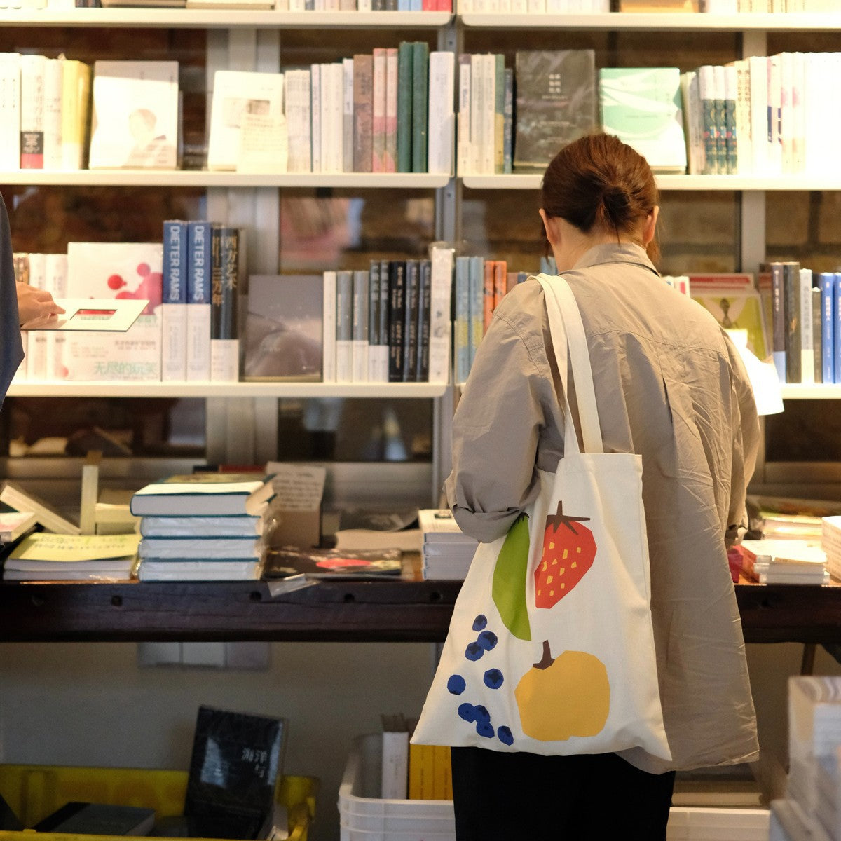 Fruit Pattern Canvas Tote Bag for Casual Travel and Everyday Use