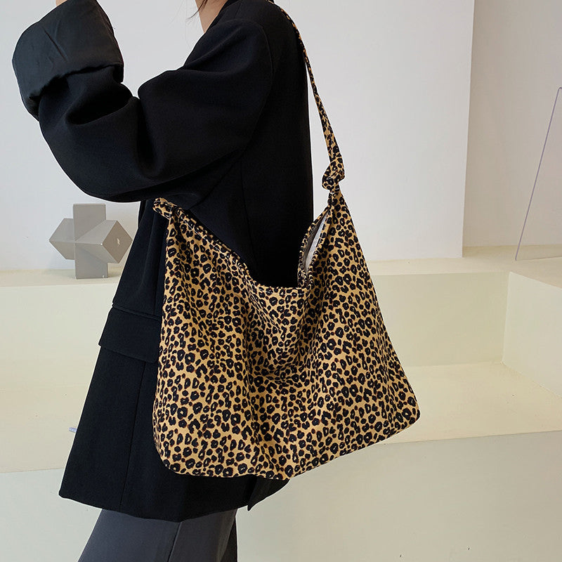 Crossbody Bag Women's Leopard Print Little Bunny Modern Cloth Bag Simple Casual Shoulder Bag
