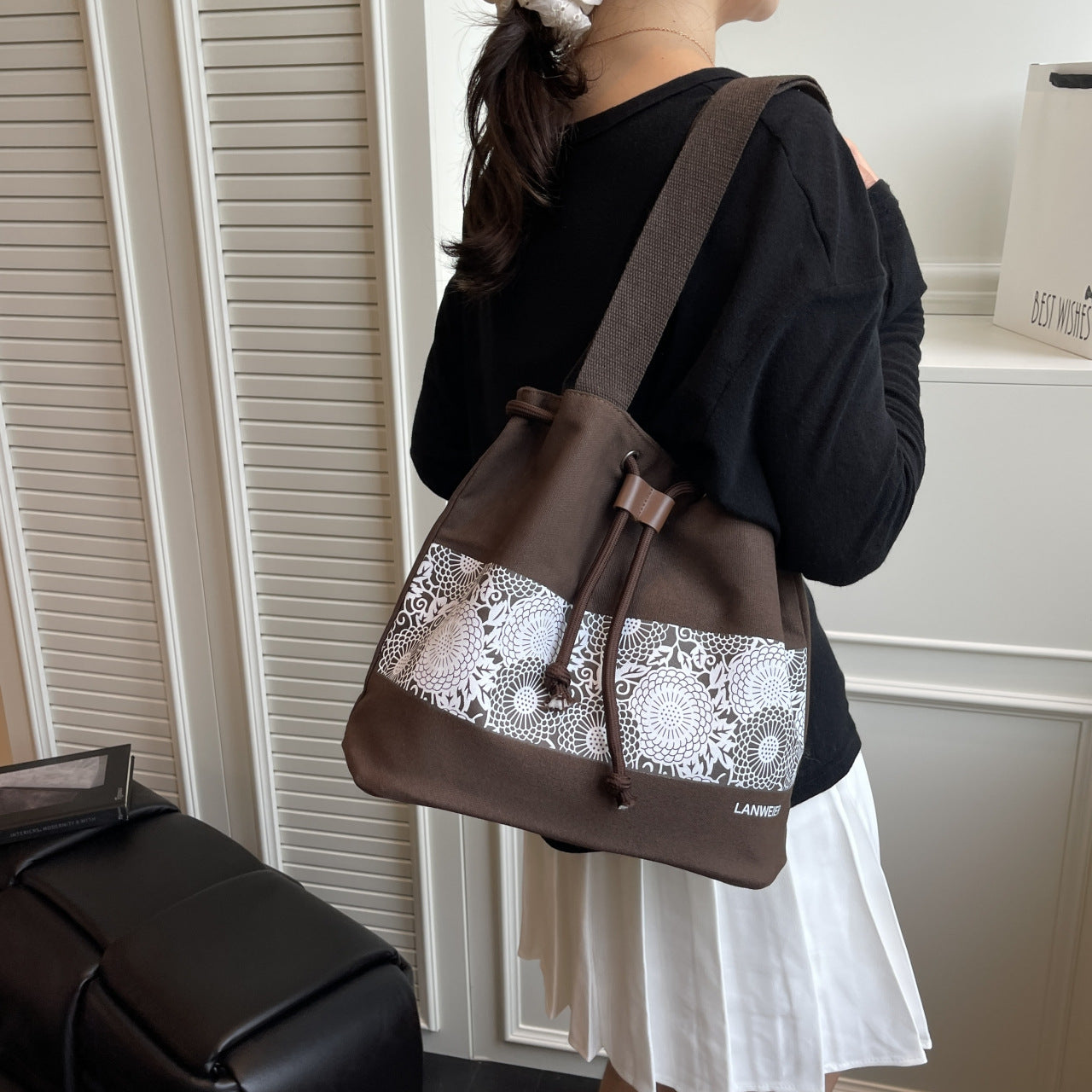 Chic Korean-Style Canvas Tote Bag with Floral Pattern and Drawstring Closure for Everyday Use