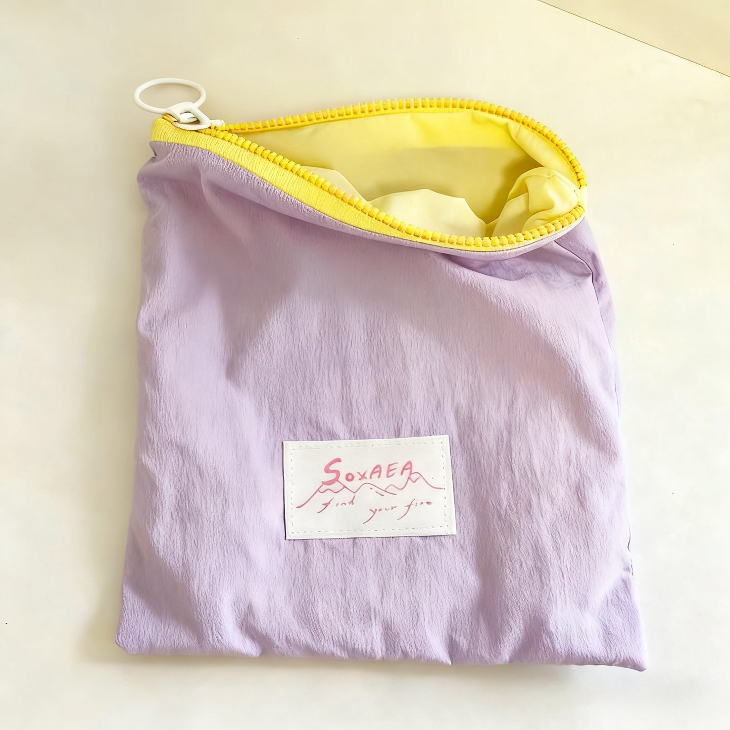 Portable Zipper Cosmetic Bag Simple Design Buggy Bag Thin and Practical Good-looking Cosmetic Storage