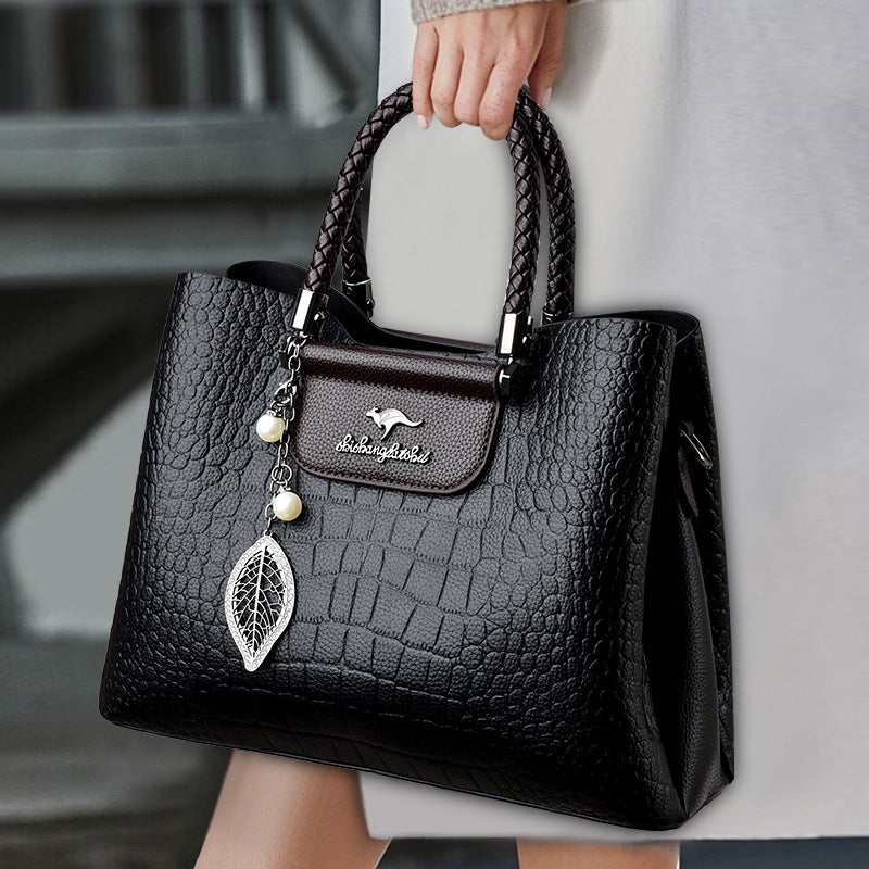 Women's Tote High-Grade Large Capacity Crocodile Pattern Leaf-Shaped Decorative Pendant Everyday Joker Crossbody Shoulder Bag