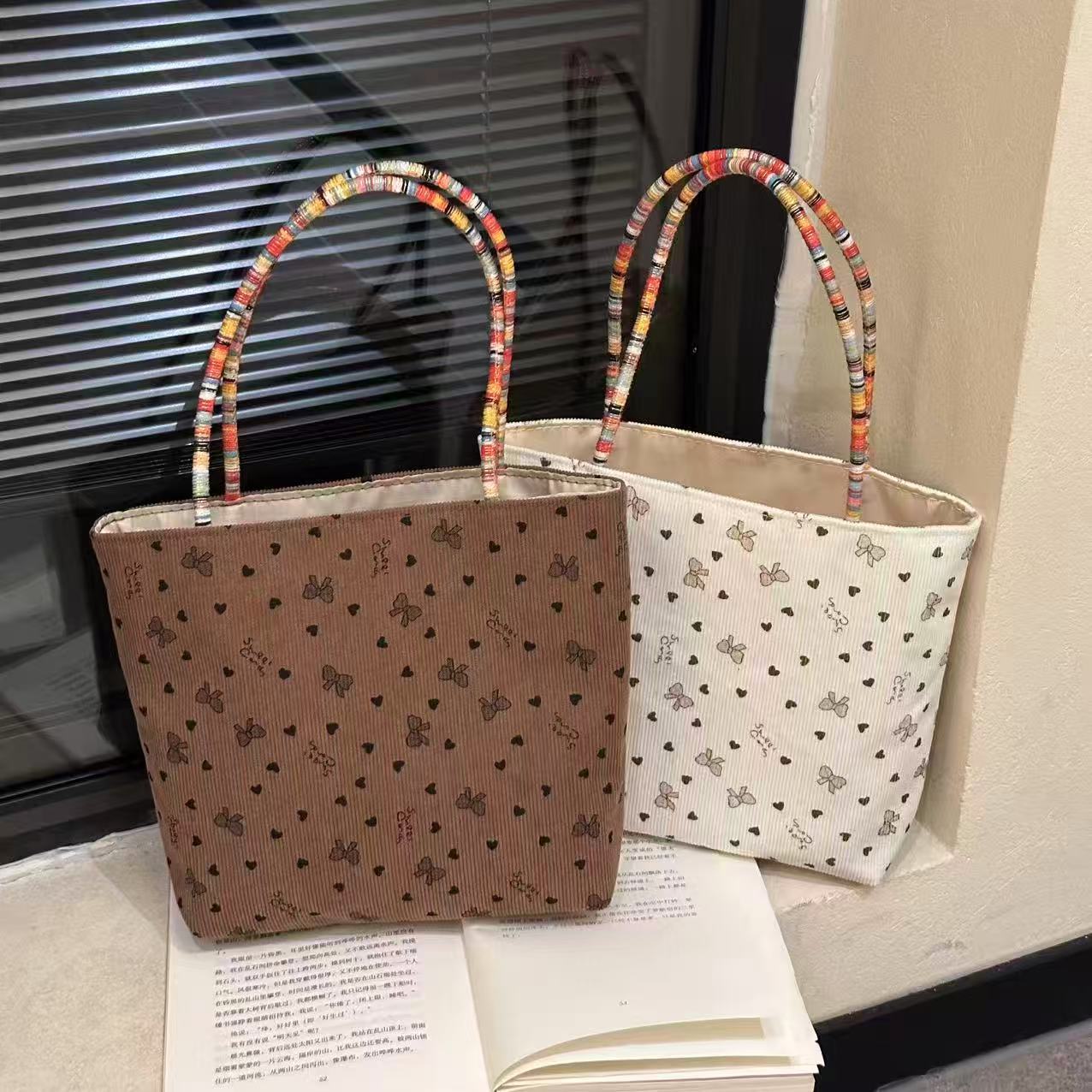 New Fashion Large Capacity Totes Pattern Color Handle Commuter Everyday Joker Practical