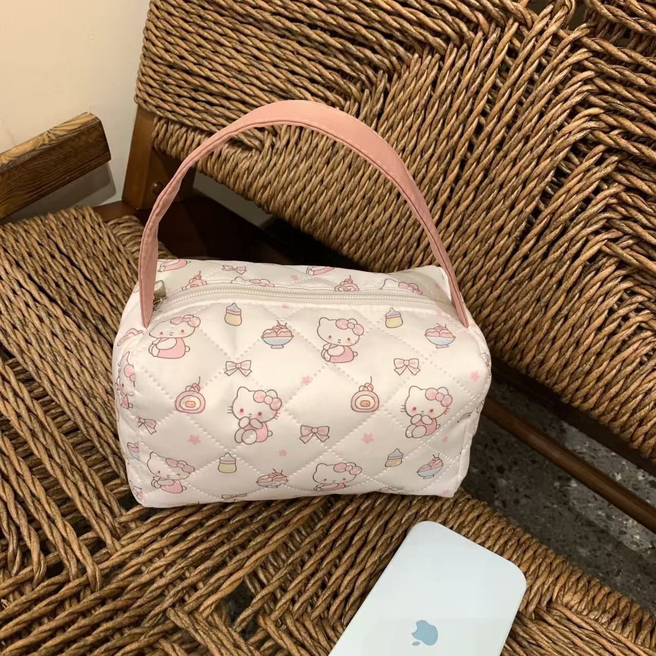 Cute Quilted Cosmetic Bag with Cartoon Print, Portable Makeup Organizer for Daily Use and Travel